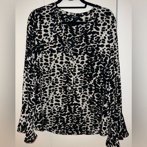 Womens DKNY silk blouse. With cute flare sleeve. Size 12 like new